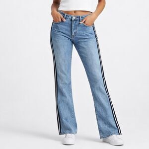 Vintage Y2K Paris Blues Side Stripe Flare Jeans Light Wash Junior’s 7 Women’s 28